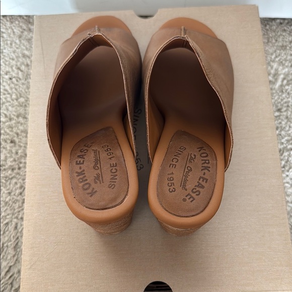 Kork-Ease Brown Tan Leather Mules with Block Heel - Picture 6 of 11